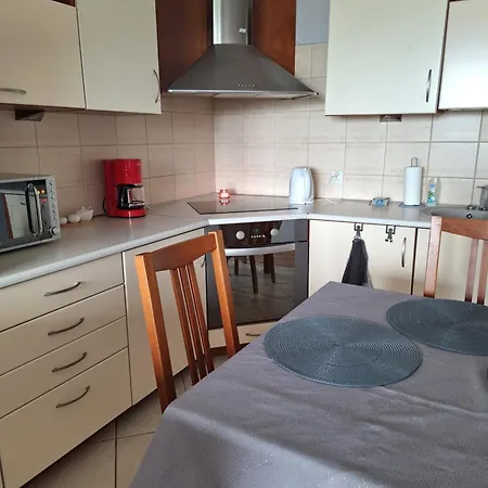 W Apartamencie Z Pieknym Widokiem Na Morze