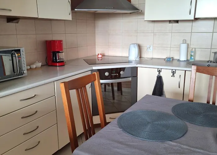 W Apartamencie Z Pieknym Widokiem Na Morze